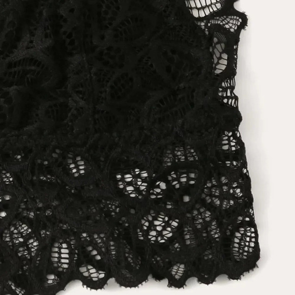 NEW! Black Flower Lace Halter Bralette - Picture 7 of 8